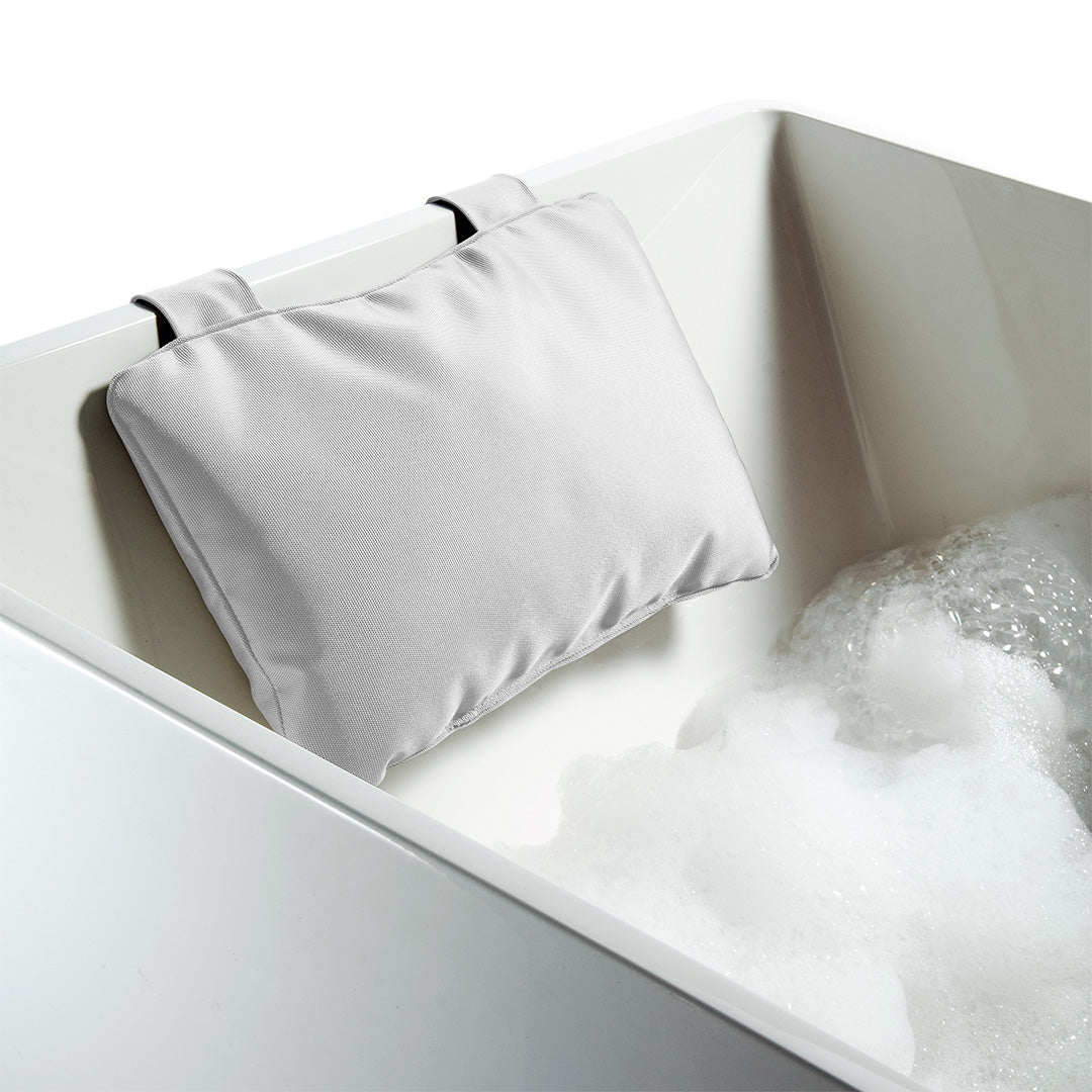 Nackenkissen LoftNK von Decor-Walther in Weiß, wasserfestes Badkissen aus Nylon mit waschbarem Bezug für komfortables Entspannen in der Badewanne.
