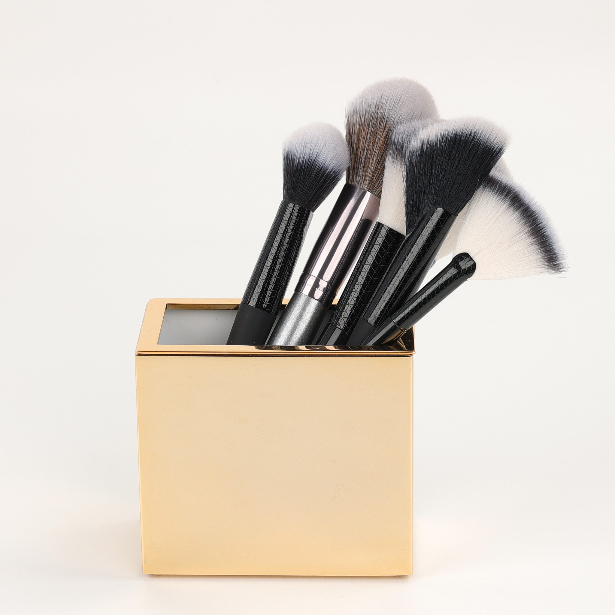 Windisch Brush Holder Box Linear Gold, eleganter Utensilienbehälter für Kosmetikpinsel, tägliches Luxusfeeling beim täglichen Make-Up