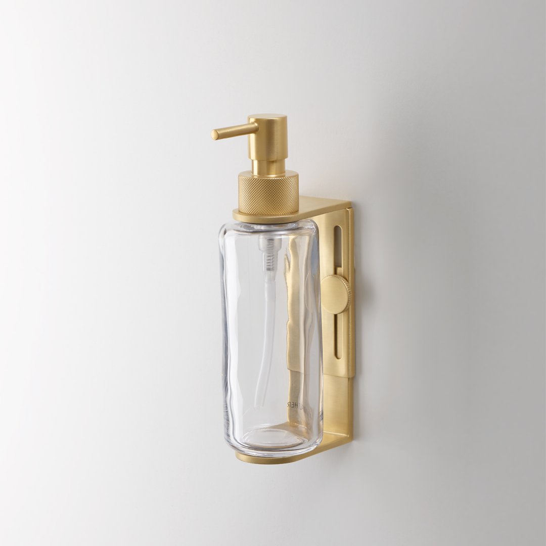 Mattgoldener Seifenspender Wandhalter von Decor Walther Porter, puristischer Wandhalter aus Messing für moderne Bäder – Artikelnummer: 0859882