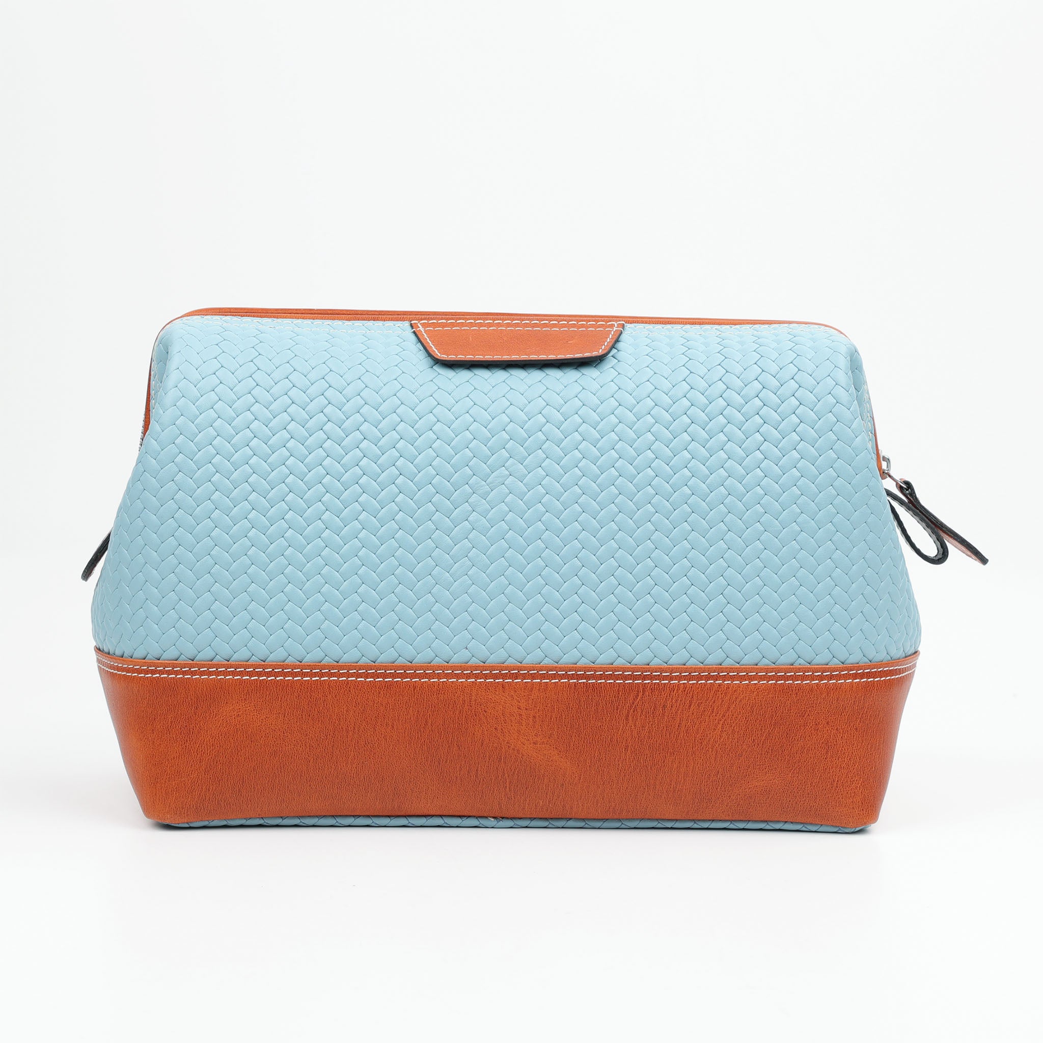F. Hammann Lederkulturtasche Flecht Hellblau/Coxorange – großzügiges Modell mit zwei Innenfächern und herausnehmbarer Innentasche für perfekte Ordnung auf Reisen.