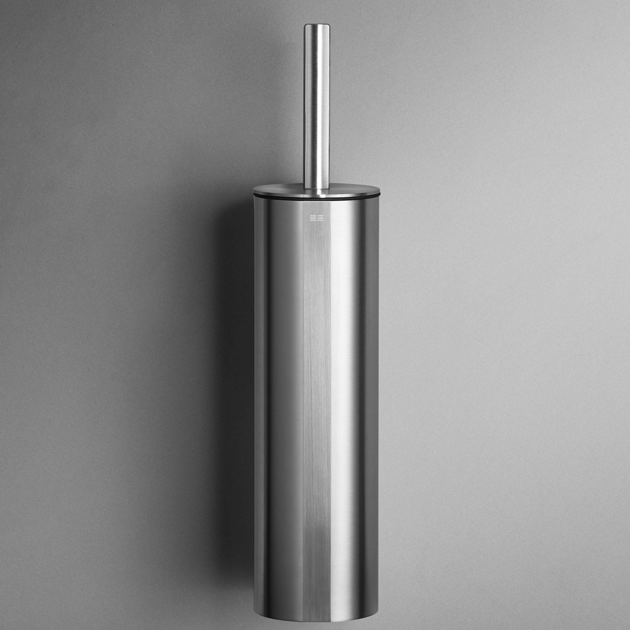 Elegante WC-Bürstengarnitur aus gebürstetem Edelstahl mit Anti-Tropf-System – stilvolles Badaccessoire zur Wandmontage.