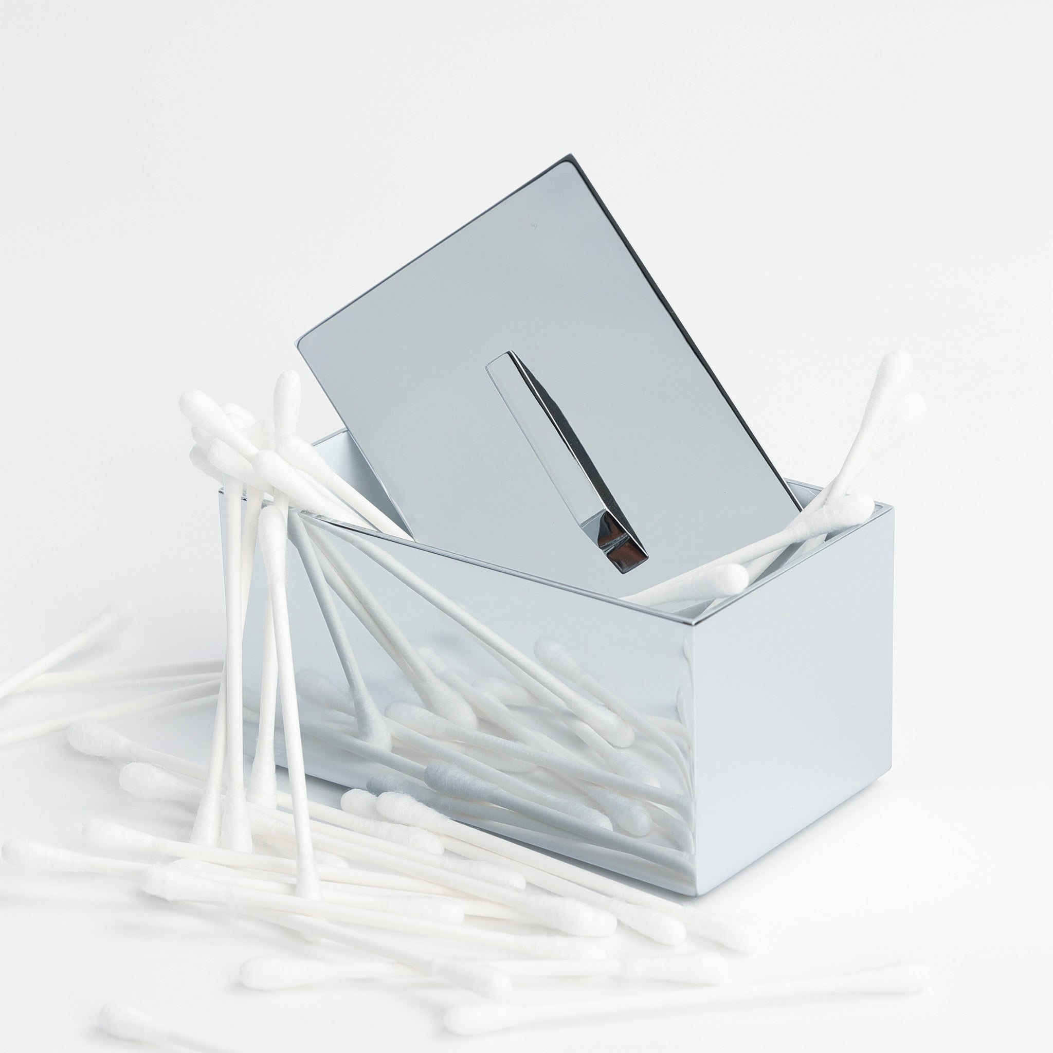 Windisch Wattestäbchenbehälter klein in Chrom aus der Serie Box Linear, zeitloses Design für jeden Tag ein bisschen Luxus