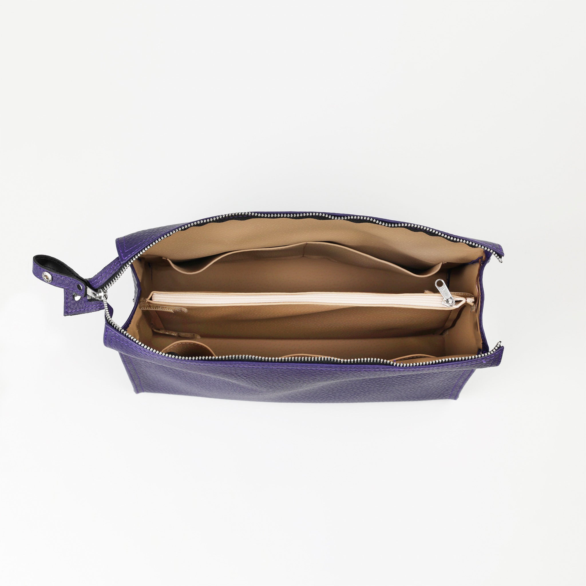 Handgefertigte Leder Waschtasche in Lila für Reise, Pflegeprodukte und Kosmetik