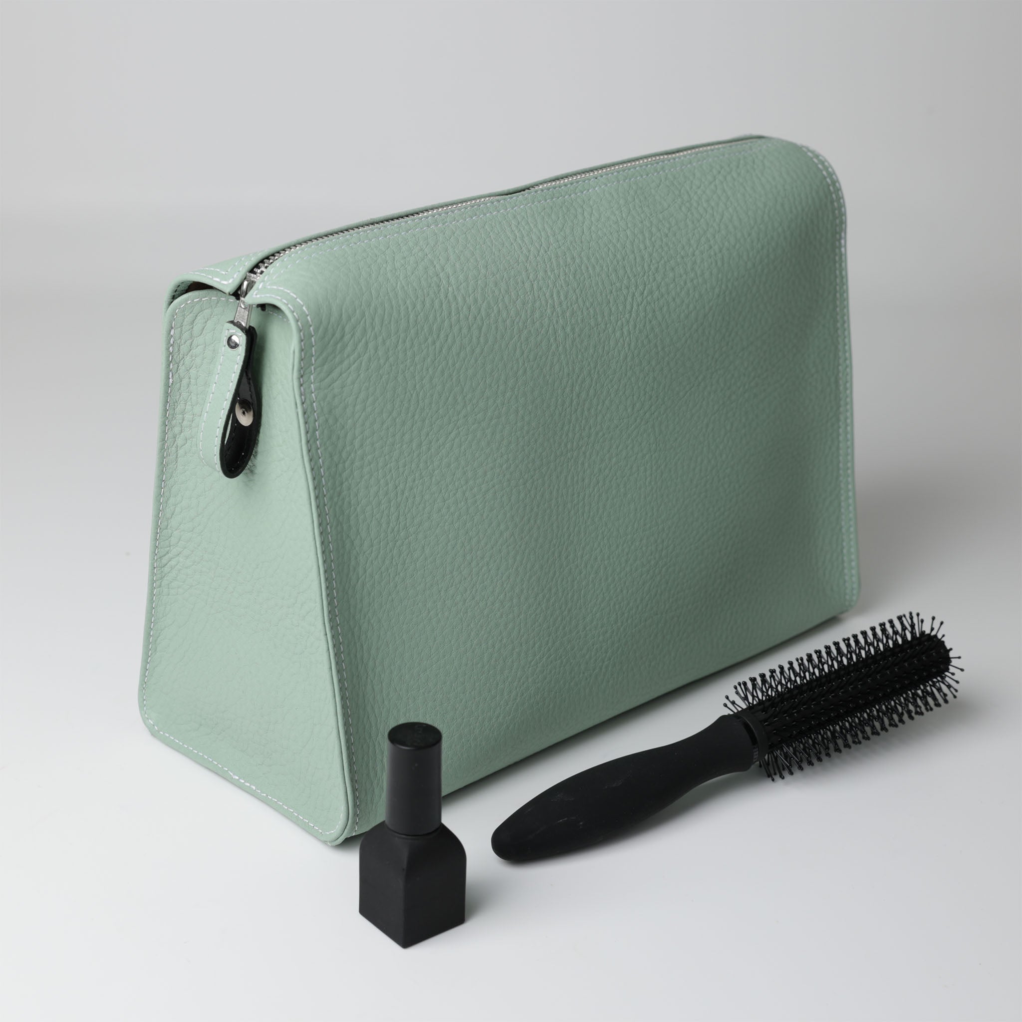 Frische Leder Waschtasche in Mint mit herausnehmbarer Innentasche und Innenfächern