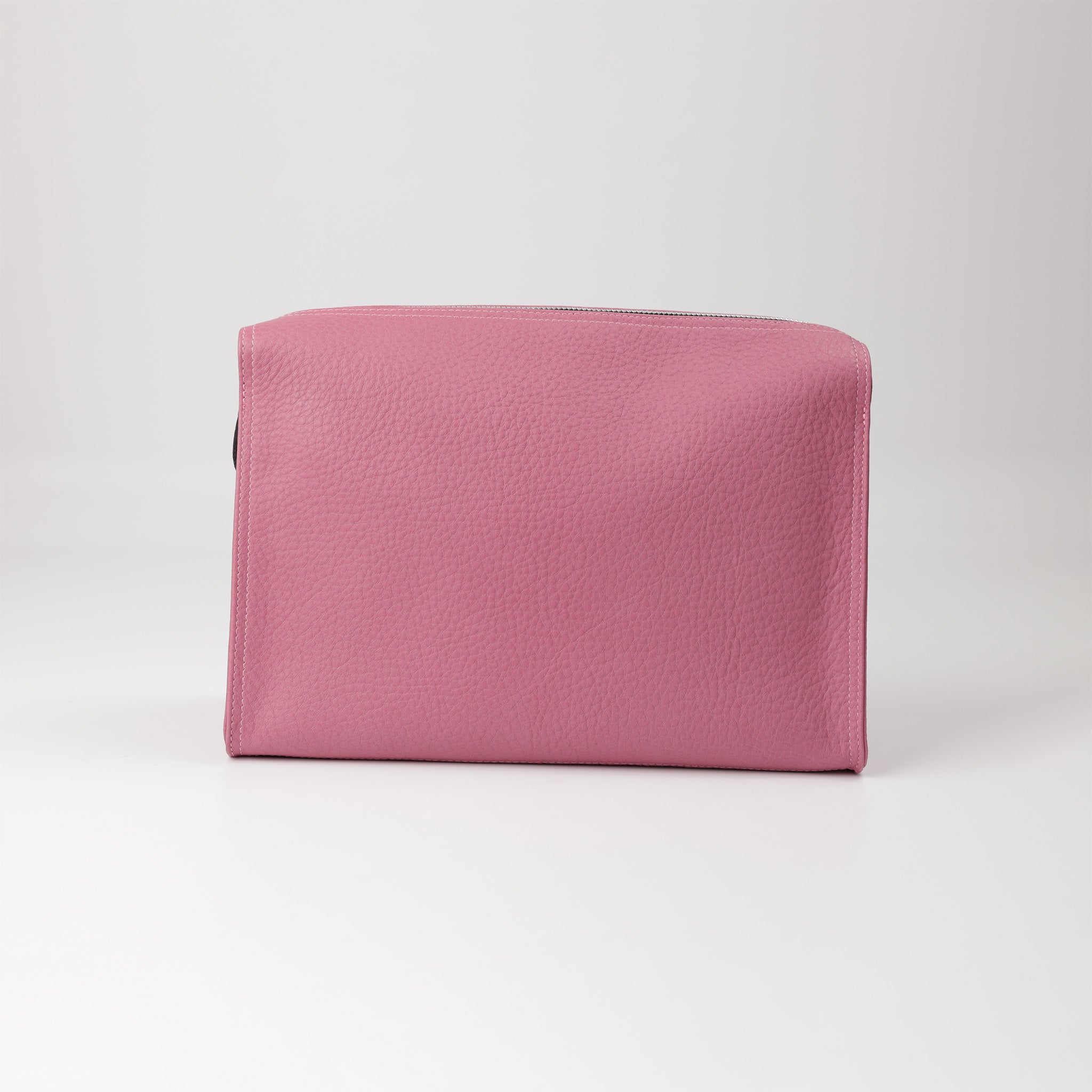 Große Kulturtasche aus weichem Chervo Leder in hellem Pink von F. Hammann