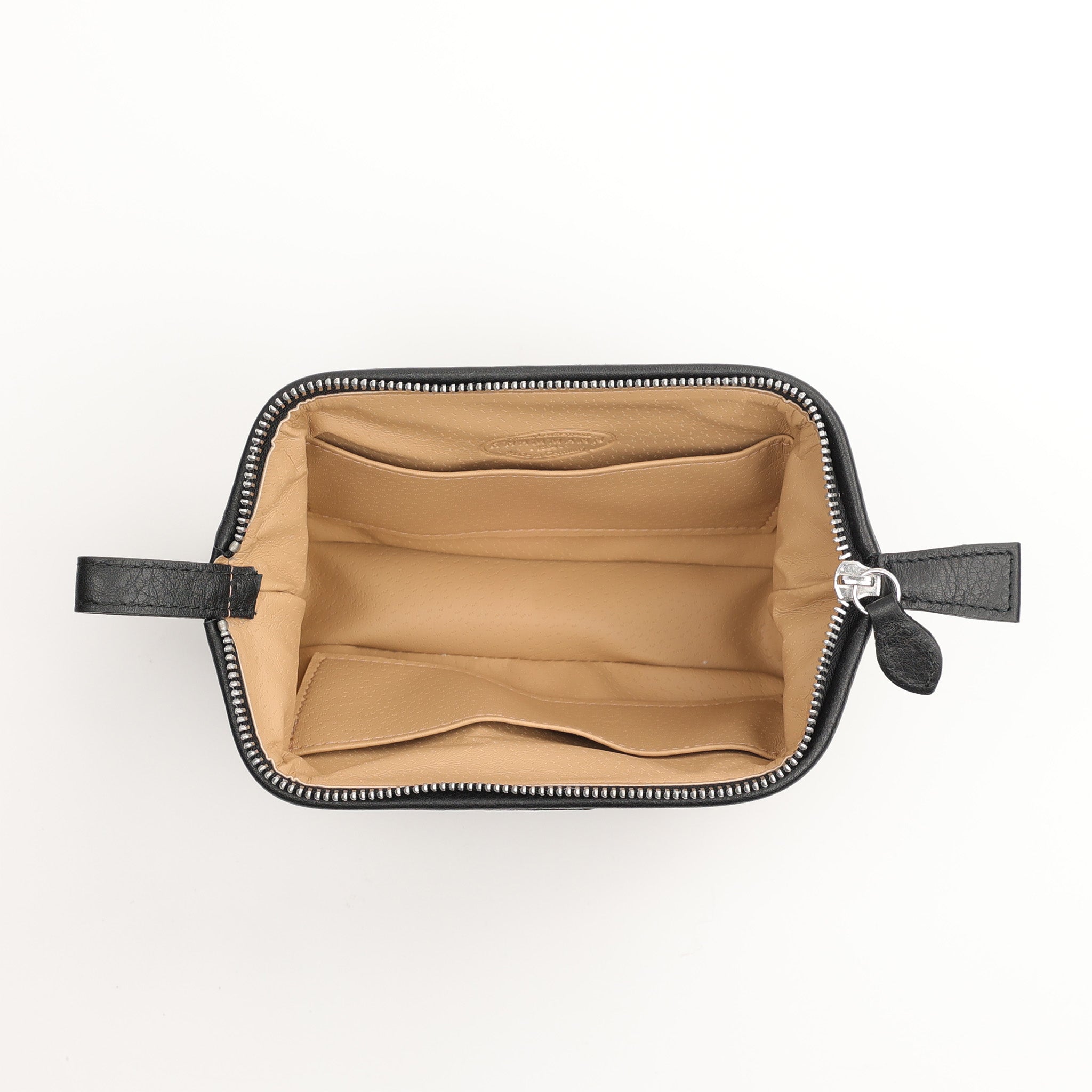 Zeitlose Leder Kosmetiktasche in Schwarz aus der Mousetrap Kollektion mit Metallbügel